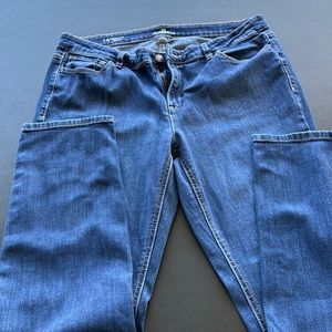 Liz Claiborne curvy fit skinny leg size 14 jeans